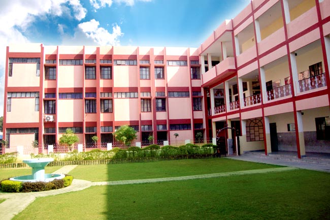 Sacred Heart Convent Sr. Sec. School.